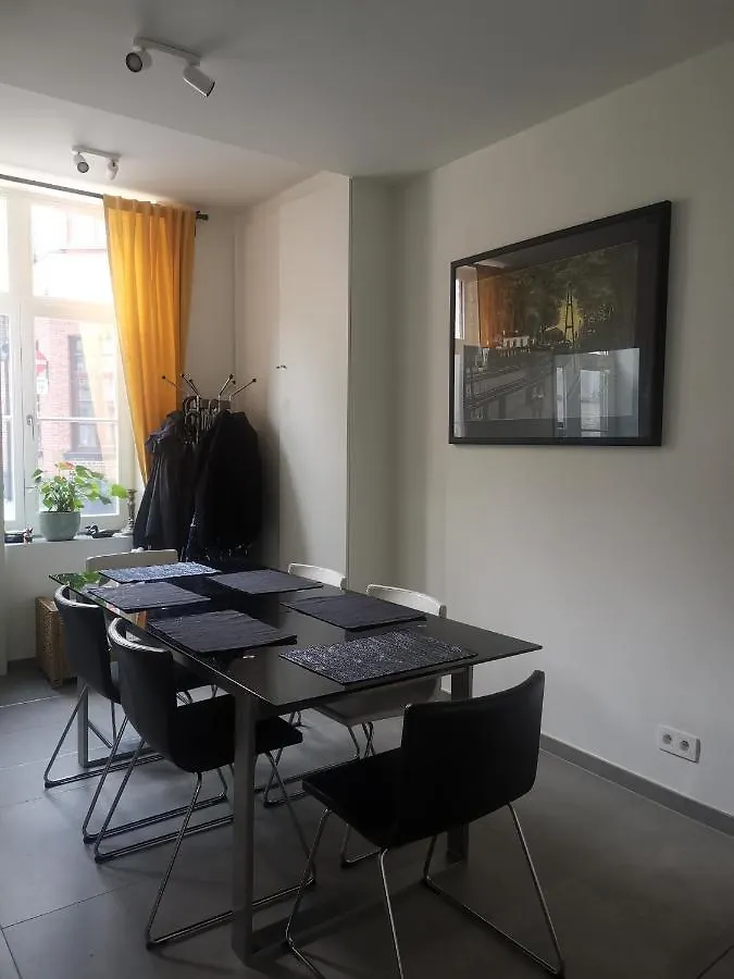 Nostalgia Homestay Brugge